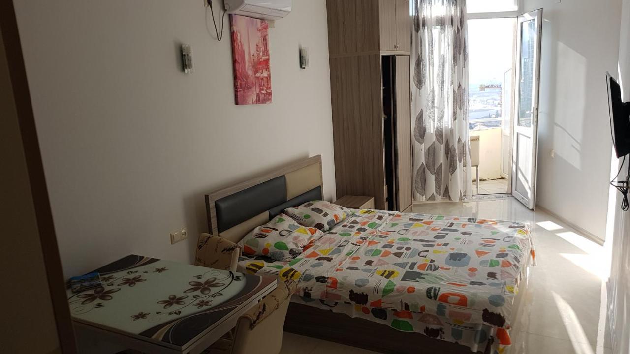 Sky-G Sea View Apartment Batumi Eksteriør bilde